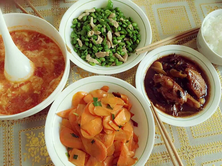 三菜一汤,可乐鸡翅做的非常成功_手机里的家常菜__跳蚤市场19楼