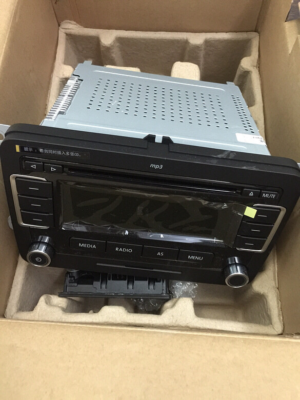 转让全新大众cd收音机