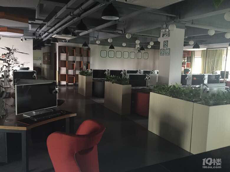 杰拉网咖 招聘收银\/服务员 薪资3000-5000