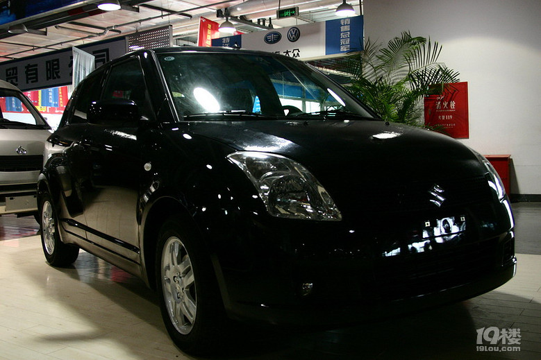 便宜自动挡雨燕可以年租做滴滴优步专车哦-专