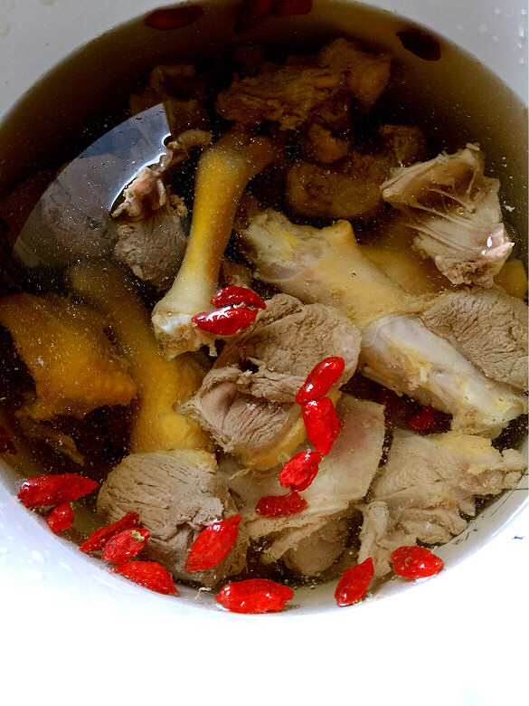 秋雨潇潇,金风细细,叶叶梧桐坠。好一个缠-婆媳