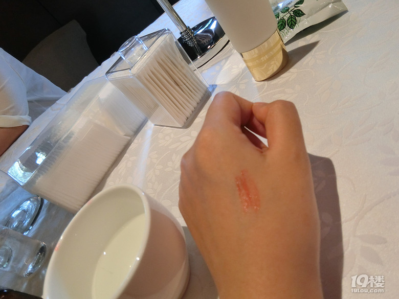 25+無懼時(shí)光,雅詩蘭黛美顏