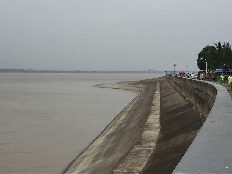 动图过把瘾!八月十八遇台风,潮成啥样?今天凌