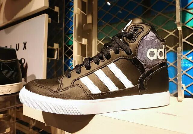 5折!adidas&三葉草統(tǒng)統(tǒng)5折!全杭城獨家僅限23日1天!