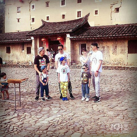 狠心母亲抛夫弃子,丈夫却说,我要好好感谢