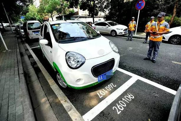 周四起,武汉路边停车试行收费!11月1日正式收