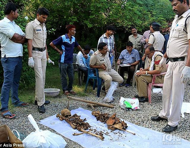 妻子因买不起墓地将丈夫埋自家地板下-其他-早