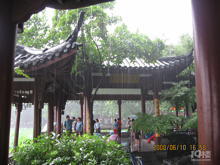 云水光中亭旅游攻略——西湖边的文娱地