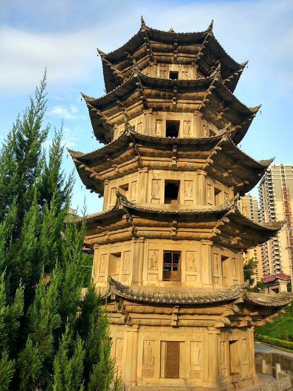 庄严国土,利乐有情随境走心,转塔礼佛是