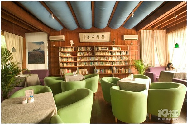 张铭音乐图书馆攻略——别具一格的音乐世界