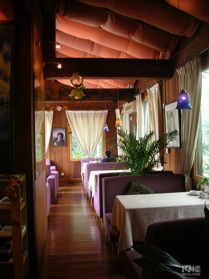 张铭音乐图书馆攻略——别具一格的音乐世界