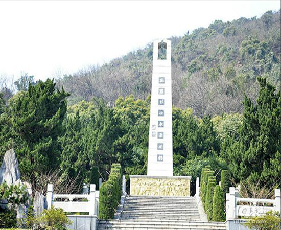 南山陵园攻略--千年王陵今公墓造万穴墓坑