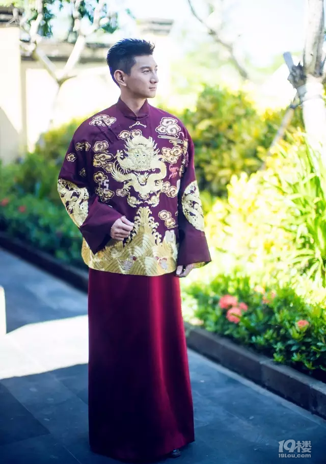 报警!一件秀禾服搞这么多事儿?!