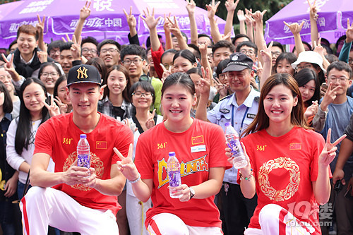 叶诗文、徐嘉余、刘湘齐聚杭电,动情讲述青春