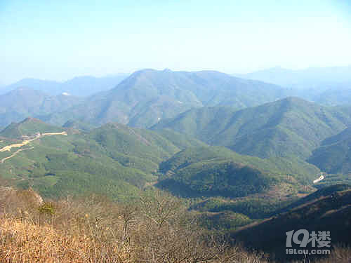 東搬山旅游攻略 登高最靈氣山峰