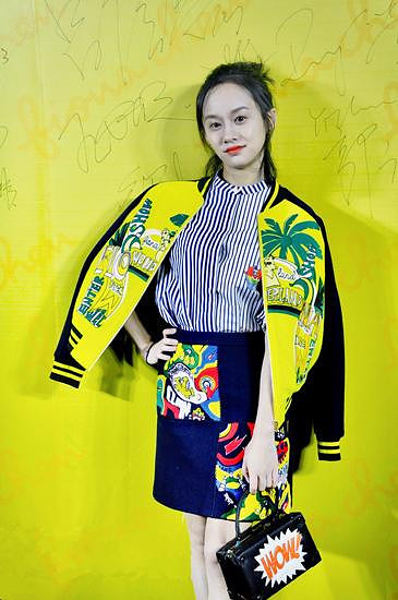 陆妍淇受邀北京时装周 演绎环保趣味新时尚-八