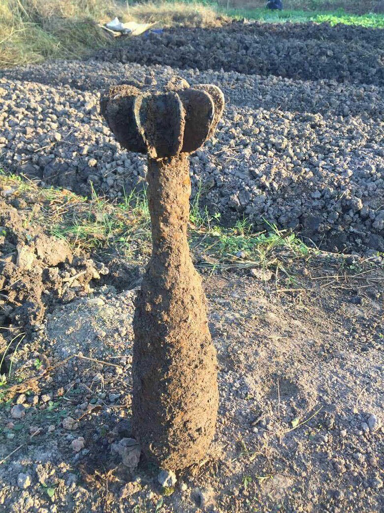 杜桥村上发现飞机炮弹!