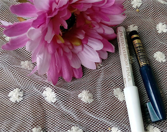 ���ҵĻ�ױ�����������������ˣ��ðβݵĻ��Ǳ���ģ�