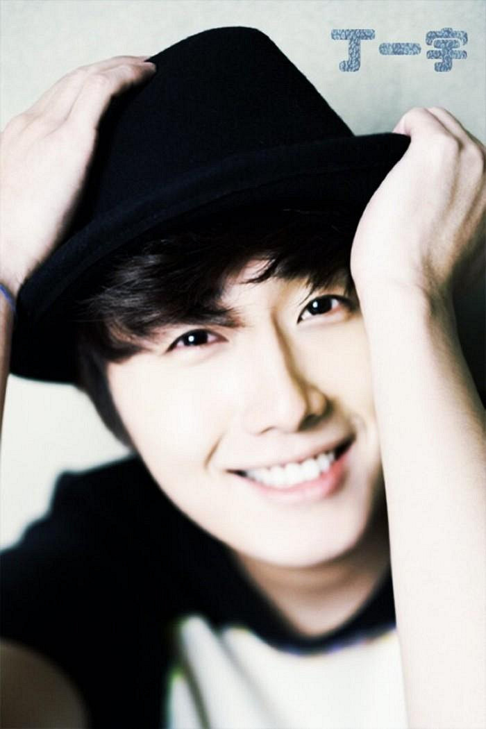 丁一宇即将入伍,还记得搞笑一家人的允浩吗