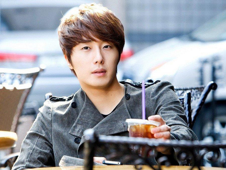 丁一宇即将入伍,还记得搞笑一家人的允浩吗