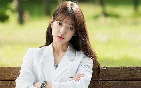 霸屏女医生!最火的韩剧女主全穿白大褂