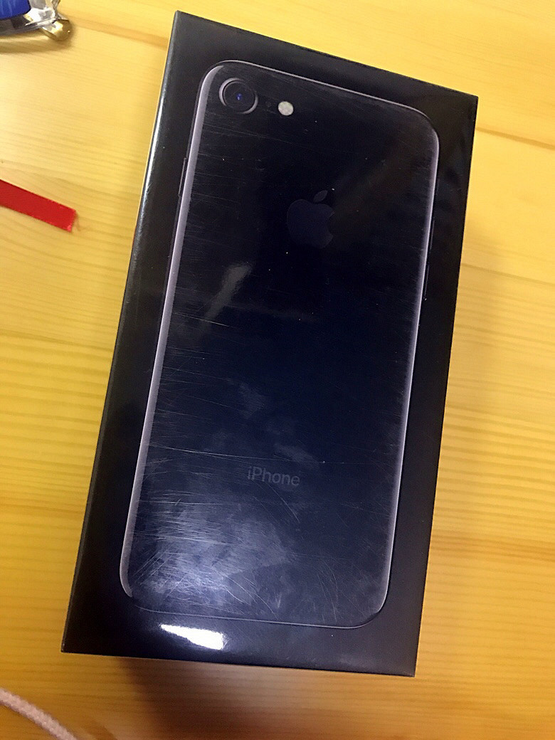 年會抽獎抽到全新iphone7 亮黑 1