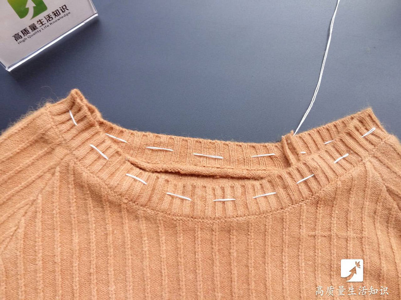 毛衣领袖口越穿越大?方法很简单,几分钟恢复它