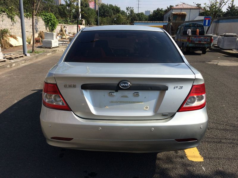 出售2011年2011款比亚迪f3手动挡 小泳推荐代步过度选择实惠