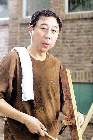 他是总统曾孙,儿时却饱受歧视,连上春晚30年成"最牛钉子户"