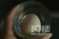 十秒鐘快速剝雞蛋——手不碰就能剝出光滑白嫩雞蛋