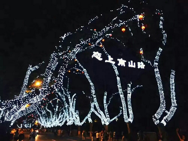 【杭城地标】 杭州南山路美丽的灯光秀.