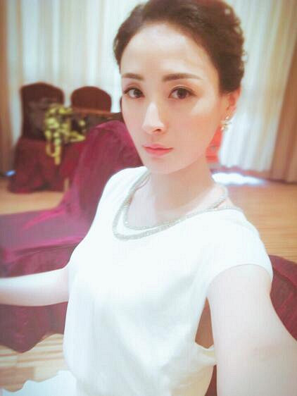 《尖锋之烈焰青春》收官 张萍娟上演霸气军火商