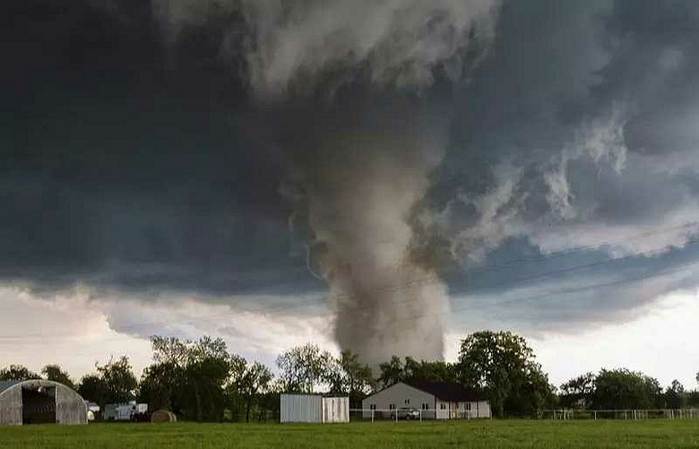 龙卷风-手机随手拍-杭州19楼