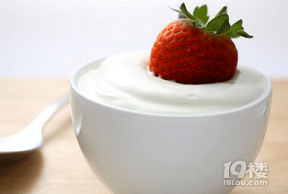 孕妇可以喝优酸乳吗 孕妇可以喝酸奶吗