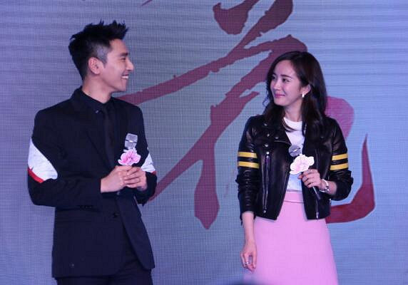 刘恺威王鸥深夜约房间谈戏 杨幂则是建群谈剧