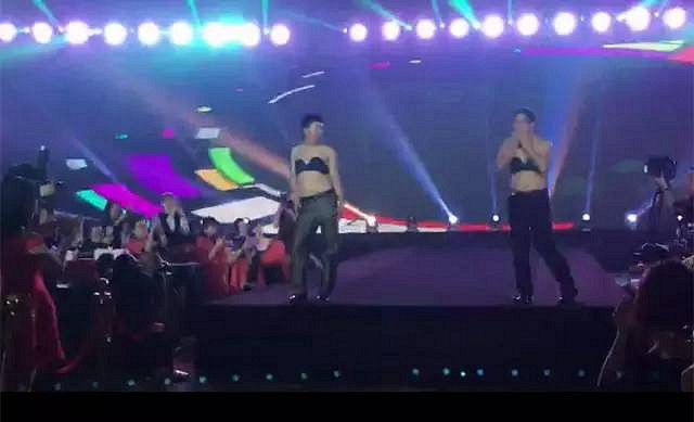嘉兴高能年会曝光!男生现场穿Bra跳性感热舞 