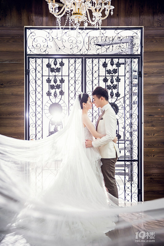 【結婚日記】一個蘋果引發(fā)的校園文藝小愛情