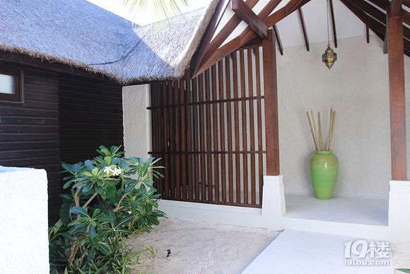 Dusit Thani都喜天阙岛