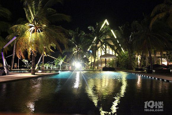 Dusit Thani都喜天阙岛