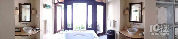 Dusit Thani都喜天阙岛