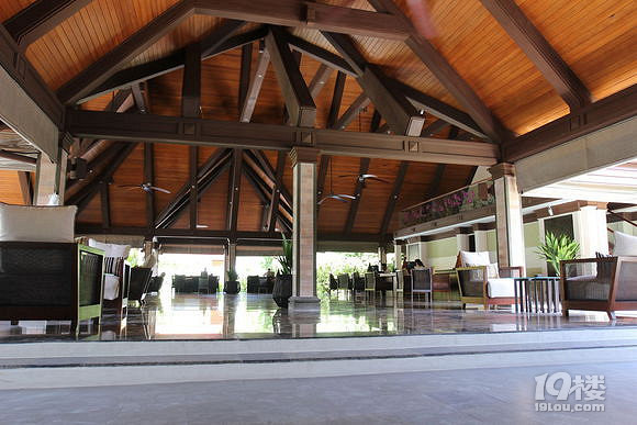 Dusit Thani都喜天阙岛