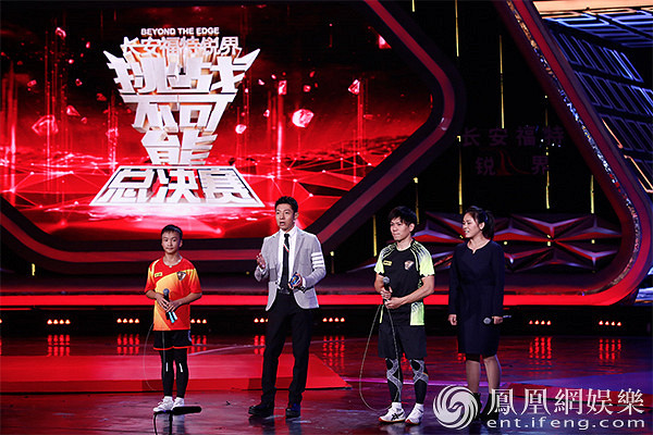 《挑战不可能》光速少年岑小林迎战日本跳绳冠