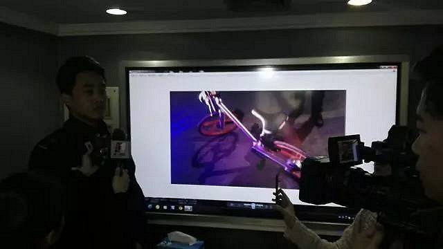 被粤B载走的手信单车回到了深圳,车锁部分有