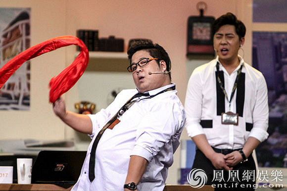 《欢乐喜剧人》爱笑兄弟化身广告双子星完美逆