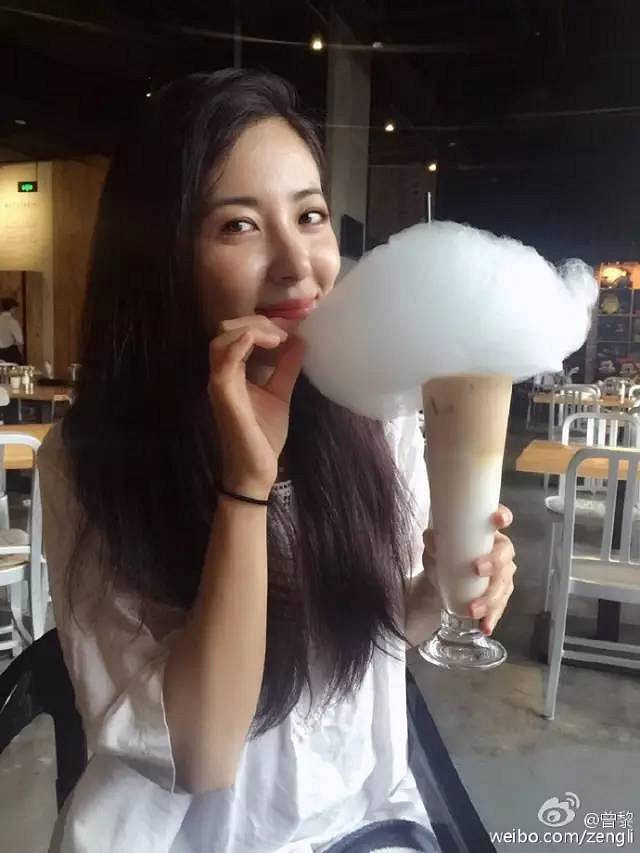 她是章子怡的同窗,虽然名气不大,但人生中却没有一个丑字