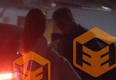 曝胡海泉朋友圈 他不但没离婚还全家移民新加坡