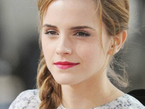 艾玛·沃森被曝是假面甜心 迟到耍大牌拒绝走