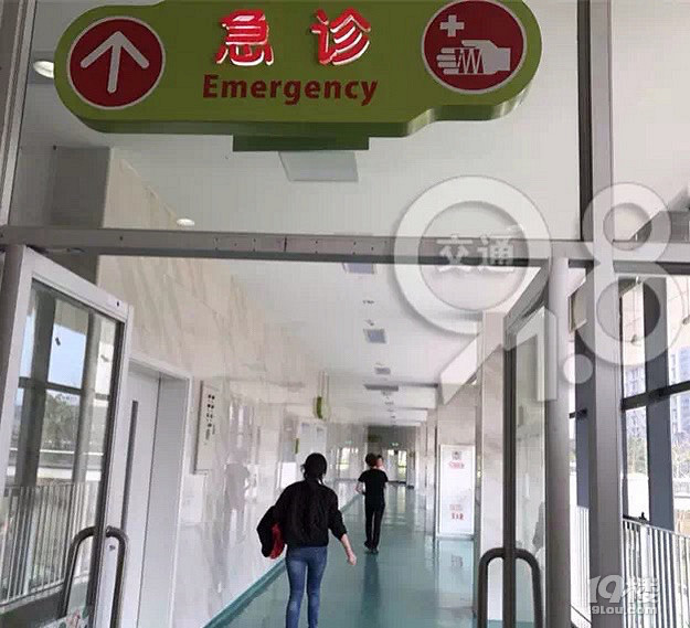 一岁宝宝误吞纽扣电池铁片,一路吐血!医生-其他