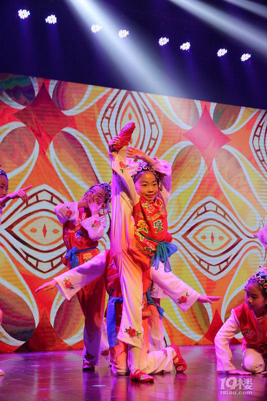 木兰舞蹈 江南体育中心店开课啦!