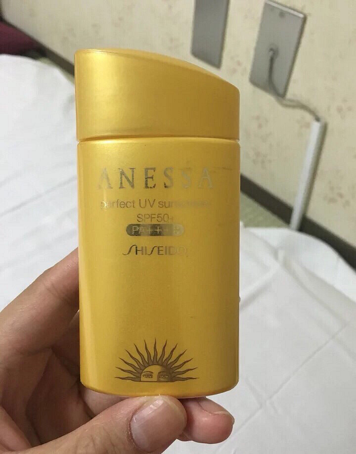 安耐晒金牌宝宝专用安耐晒小蓝瓶